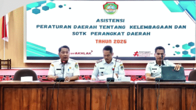 Sekretaris Daerah Kabupaten Landak, Heri Adiwijaya, secara resmi membuka kegiatan Asistensi Kelembagaan dan SOTK Perangkat Daerah Tahun 2025 di Aula Besar Kantor Bupati Landak, Rabu (15/10). (Dok. Instagram/@diskominfo_landak)