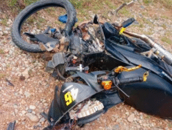 Kecelakaan Motor Revo vs Vario di Penyeladi Sanggau, Kondisi Korban Belum Diketahui