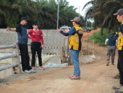 Percepat Pembangunan, Tjhai Chui Mie Tinjau Proyek Jembatan dan Sport Center Singkawang