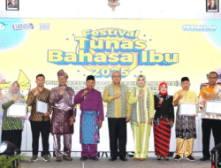 Wabup Juli Suryadi Ajak Generasi Muda Cintai Bahasa Ibu di Puncak FTBI Kalbar 2025