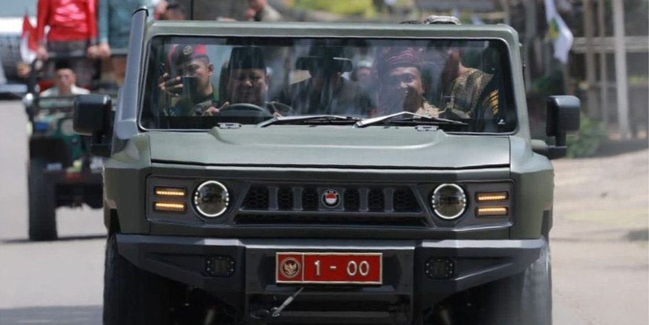 Presiden Prabowo Subianto mewajibkan menteri menggunakan mobil Maung buatan Bandung sebagai kendaraan dinas. (Dok. Ist)