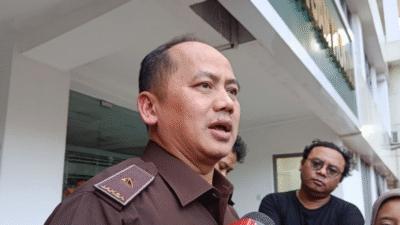 Kepala Pusat Penerangan Hukum Kejaksaan Agung Anang Supriatna memberikan keterangan pers terkait penggeledahan Bea Cukai dalam kasus korupsi ekspor POME. (Dok. Ist)