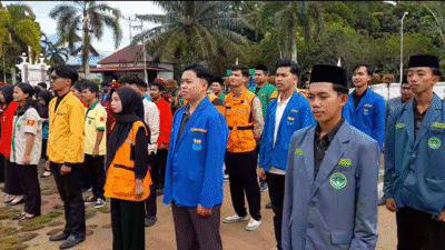 Suasana upacara peringatan Hari Sumpah Pemuda di Halaman Kantor Bupati Ketapang yang diikuti oleh organisasi kepemudaan dan pelajar. (Dok. Ist)