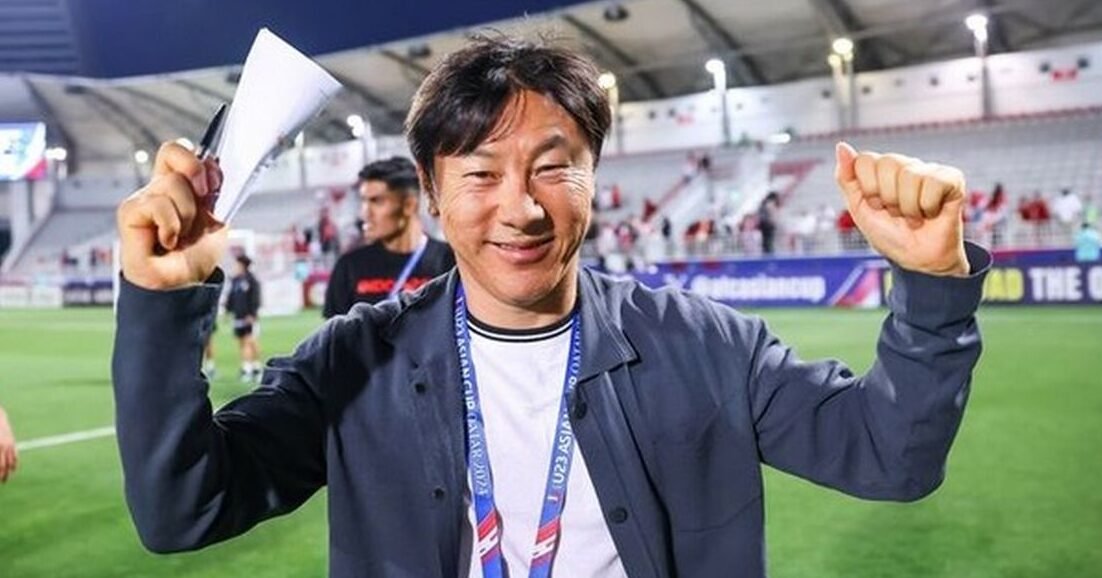 "Shin Tae-yong (STY) mengaku siap tolak tawaran negara lain dan prioritaskan kembali melatih Timnas Indonesia, asalkan PSSI serius menawarinya."