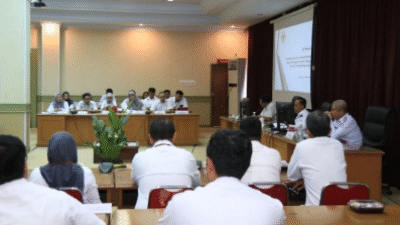 Wakil Gubernur Kalbar, Krisantus Kurniawan, saat memimpin Exit dan Entry Meeting bersama BPK Perwakilan Kalbar di Pontianak, Rabu (15/10/2025).