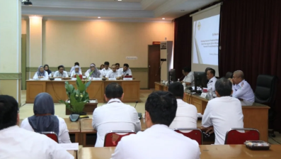 Wakil Gubernur Kalbar, Krisantus Kurniawan, saat memimpin Exit dan Entry Meeting bersama BPK Perwakilan Kalbar di Pontianak, Rabu (15/10/2025).
