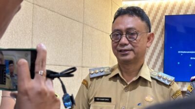 Wali Kota Pontianak, Edi Rusdi Kamtono berkomitmen untuk menyukseskan acara dan melestarikan budaya pantun melalui pengenalan di sekolah. Foto: HO/Faktakalbar.id