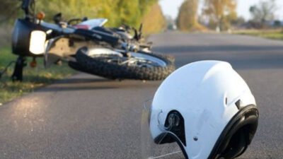 Adu Banteng di Tabrani Ahmad, Pengendara Vario Luka Parah Hantam Motor Ibu dan Anak