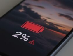 Cara Menghemat Baterai Xiaomi HyperOS: Matikan Fitur App Autostart yang Bikin Boros