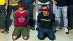 Kedua terduga pelaku Curat, FR dan AR saat diamankan oleh tim gabungan kepolisian untuk proses hukum lebih lanjut.