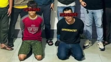 Kedua terduga pelaku Curat, FR dan AR saat diamankan oleh tim gabungan kepolisian untuk proses hukum lebih lanjut.