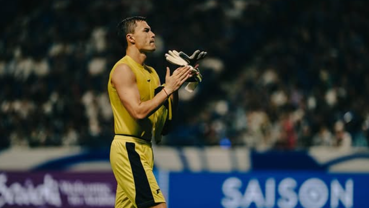 Kiper Timnas Indonesia, Emil Audero, dipastikan absen dalam Kualifikasi Piala Dunia 2026 melawan Arab Saudi dan Irak. (Dok. Instagram/@emil_audero)