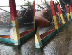 Lapangan Futsal Pontianak Roboh Diterjang Hujan Angin, Warga Selamat