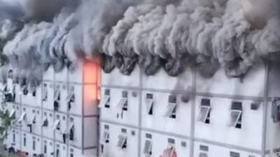 "Satu unit Hunian Pekerja Konstruksi (HPK) di IKN, Nusantara, terbakar pada Rabu petang. Pihak Otorita IKN mengonfirmasi api telah berhasil dipadamkan.."