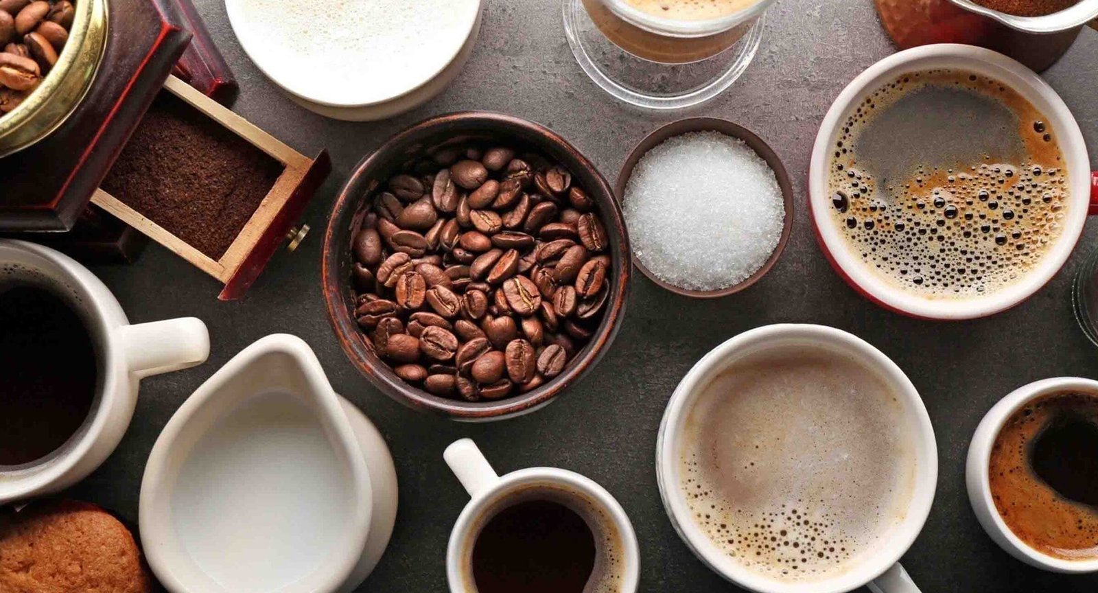 "Mengapa kopi sulit ditinggalkan? Pahami 5 alasan ilmiah dan psikologis di balik kecanduan kafein, mulai dari efek otak hingga kebiasaan sehari-hari."