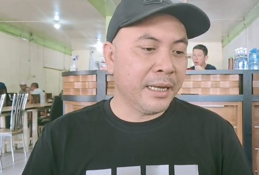 Ketua DPRD Sanggau, Hendrikus Hengki, menunda pembahasan tambahan modal Rp54 miliar untuk PDAM sebelum ada pertanggungjawaban rinci atas dana Rp20 miliar sebelumnya.