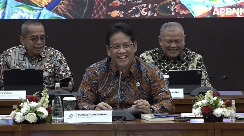 Menteri Keuangan Purbaya Yudhi Sadewa saat memberikan keterangan pers di Istana Negara, Jakarta, terkait rencananya memberantas mafia penyelundup, Selasa (21/10/2025). (Dok. Youtube/Kementerian Keuangan RI)