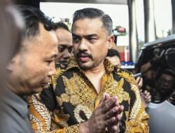 Viral Anjurkan UMKM Bikin Barang KW, Menteri Maman Minta Maaf dan Luruskan Pernyataan