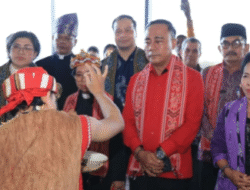 Wagub Krisantus Buka Pertemuan Perempuan GKE, Tegaskan Peran Sentral dalam Pembangunan Kalbar