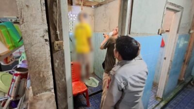 Lokasi kejadian (TKP) penemuan E.A. (42), perempuan yang ditemukan meninggal dunia diduga akibat gantung diri di Dusun Bodok, Kecamatan Parindu, Sanggau. Foto: HO/Faktakalbar.id)