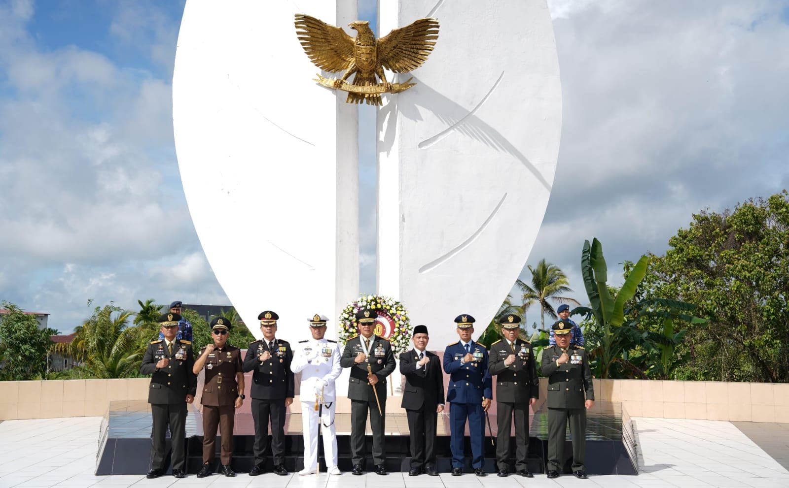 Sambut HUT ke-80 TNI, Pangdam XII/Tanjungpura pimpin ziarah nasional di TMP Dharma Patria Jaya, Kubu Raya.