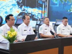 Siklon Tropis Senyar Terbentuk di Selat Malaka, BMKG Peringatkan Hujan Ekstrem dan Gelombang Tinggi