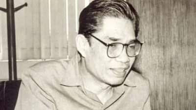 "Tragedi Jaksa Agung Baharuddin Lopa yang wafat mendadak pada Juli 2001, hanya sebulan setelah dilantik Gus Dur dan saat sedang gencar menangani korupsi besar."