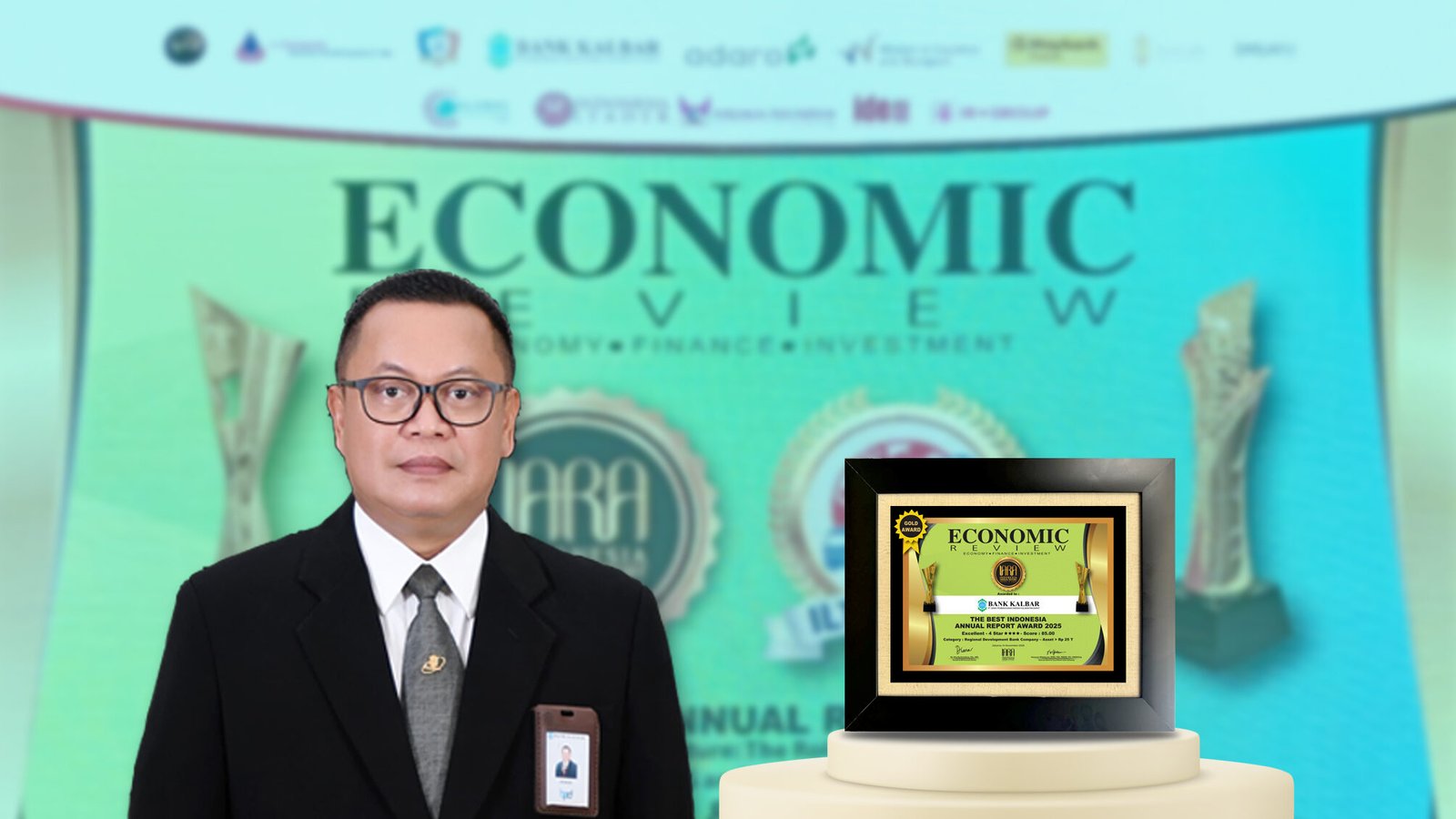 Bank Kalbar raih penghargaan The Best Indonesia Annual Report Award 2025 Excellent 4 Star dalam ajang IARA 2025 yang digelar Economic Review.