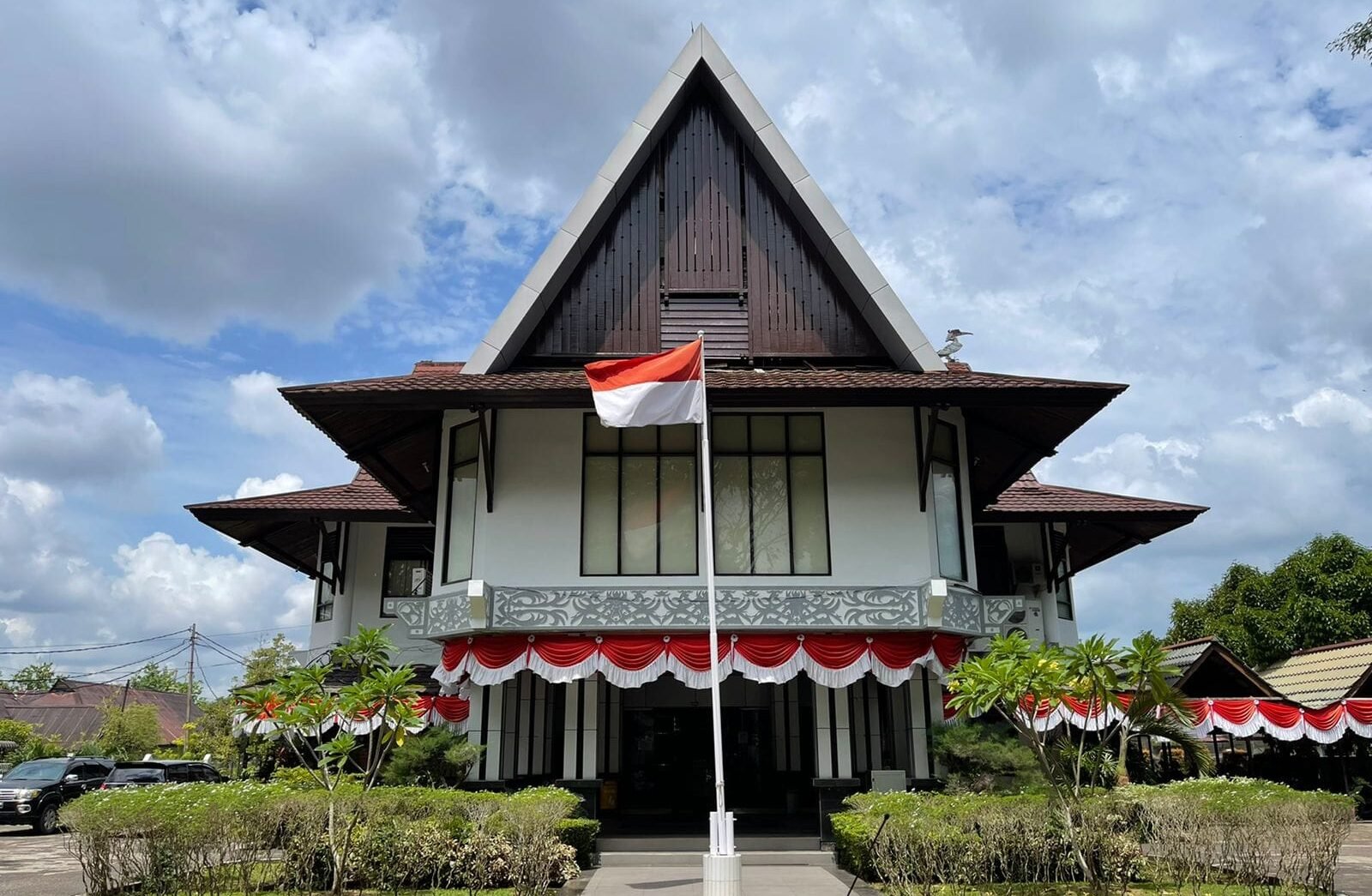 "Distan-Provinsi-kalbar"