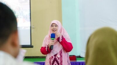 "Merayakan Dies Natalis ke-25, Fakultas Kehutanan Untan menguatkan solidaritas melalui program beasiswa SHOREA yang menggalang dana dari penjualan donasi."