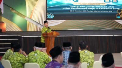 Gubernur Kalimantan Barat, Ria Norsan, saat memberikan sambutan dan membuka secara resmi Musyawarah Wilayah (Muswil) ke-6 Dewan Masjid Indonesia (DMI) Kalbar di Pendopo Gubernur, Rabu (26/11/2025).