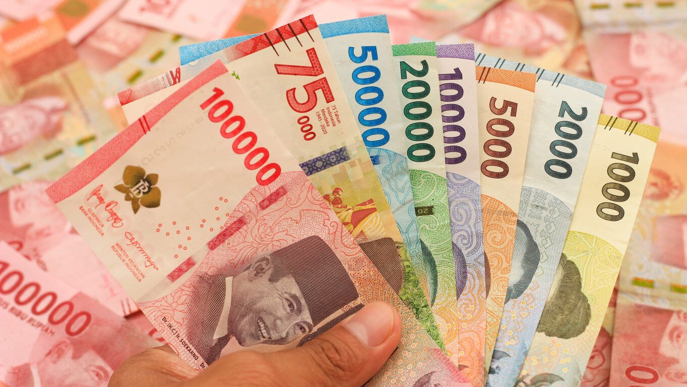 Ilustrasi Rupiah. Menteri Keuangan Purbaya Yudhi Sadewa menargetkan RUU Redenominasi rampung pada 2027. Kebijakan ini masuk Renstra Kemenkeu 2025-2029 (PMK 70/2025).