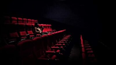 Ilustrasi Salah satu bioskop di Indonesia. Menekraf mengungkapkan 15 bioskop terancam tutup akibat dampak peralihan masyarakat ke layanan streaming online. (Dok. Ist)