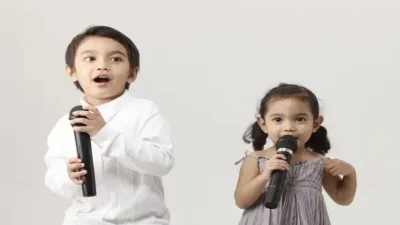 "Ingat lagu Balonku atau Pelangi? Simak 5 lagu anak-anak ikonik yang dijamin akan membuat Anda auto kangen masa kecil yang ceria dan tanpa beban."