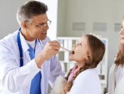 Sakit Bikin ‘Cengeng’? Ini 3 Alasan Utama Kita Jadi Kangen Orang Tua