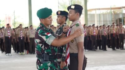 Kasdam XII/Tpr Brigjen TNI Putra Widyawinaya resmi kukuhkan 500 patriot muda KKRI Batch III di Singkawang.