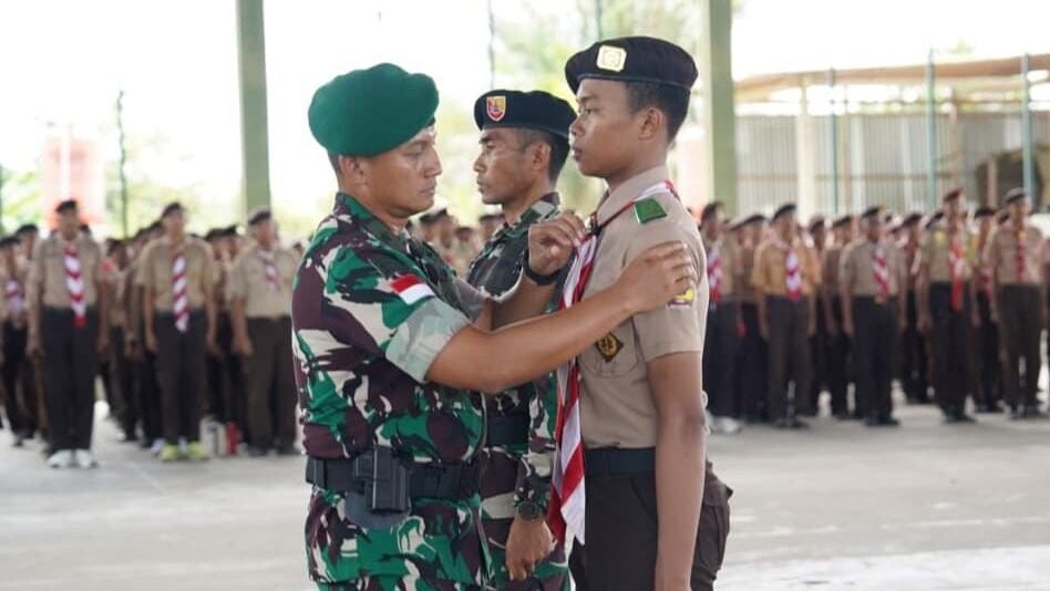 Kasdam XII/Tpr Brigjen TNI Putra Widyawinaya resmi kukuhkan 500 patriot muda KKRI Batch III di Singkawang.