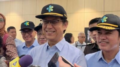 "Menkes Budi Gunadi Sadikin menyoroti banyaknya Gen Z alami gangguan mental. Ia berpesan agar tidak stres dan tidak berambisi di luar kemampuan."