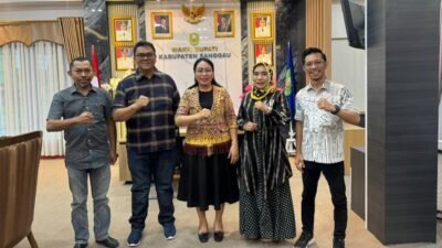 IKSB Sanggau gelar Malam Bedendang IKSB dan festival kuliner Minang pada 21-22 November 2025. Acara terbuka untuk umum dan didukung Pemkab Sanggau.