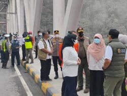BNPB Dampingi Tim Pengawas DPR RI Tinjau Lokasi Terdampak Erupsi Gunung Semeru di Lumajang