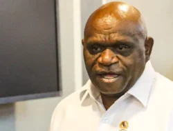 Diminta Tanggapan Soal Gelar Pahlawan Nasional Soeharto, MenHAM Natalius Pigai: “No Comment. Titik.”