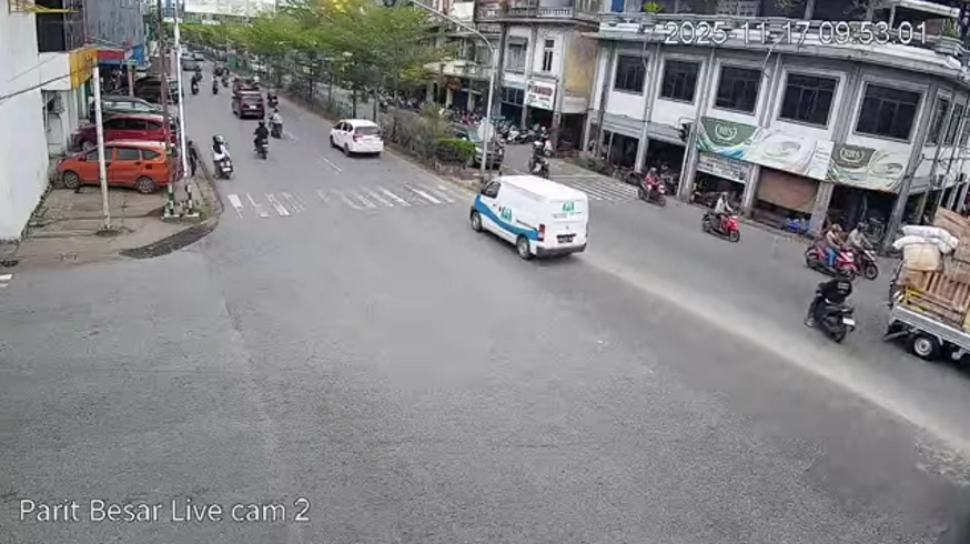 Tampilan live streaming dari salah satu CCTV Dishub Kota Pontianak yang kini ditambah di persimpangan Jalan Tanjungpura - Diponegoro untuk memantau arus lalu lintas secara realtime.