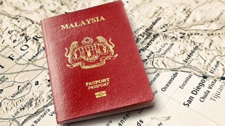 Ilustrasi Sampul Paspor Malaysia. Dokumen perjalanan ini kini menempati peringkat ketiga terkuat di dunia, sejajar dengan Jerman, Prancis, dan Italia. (Dok. Ist)