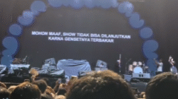 Penampilan Whisnu Santika di Bla Bla Bla Fest Pontianak, Sabtu (29112025) terhenti akibat genset terbakar.