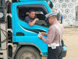 Tekan Angka Kecelakaan, Polres Melawi Perketat Pemeriksaan Kendaraan Bertonase Besar di Operasi Zebra