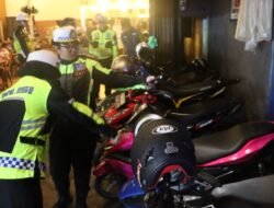 Sisir Kafe dan Tempat Nongkrong, Polres Ketapang Gelar Razia Knalpot Brong