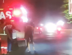 Ada Tumpahan Solar di Jalan Ampera-Danau Sentarum, Damkar Amankan Lokasi