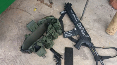 Barang bukti senjata rakitan yang ditemukan di lokasi ledakan masjid SMAN 72. Senjata tersebut bertuliskan "Brenton Tarrant", "For Agartha", dan "Welcome to Hell". (Dok. Ist)