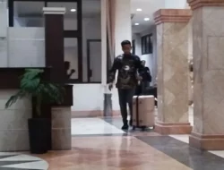 6 Jam Geledah Kantor Pemkab Ponorogo, KPK Bawa 3 Koper dari Ruang Bupati dan Sekda