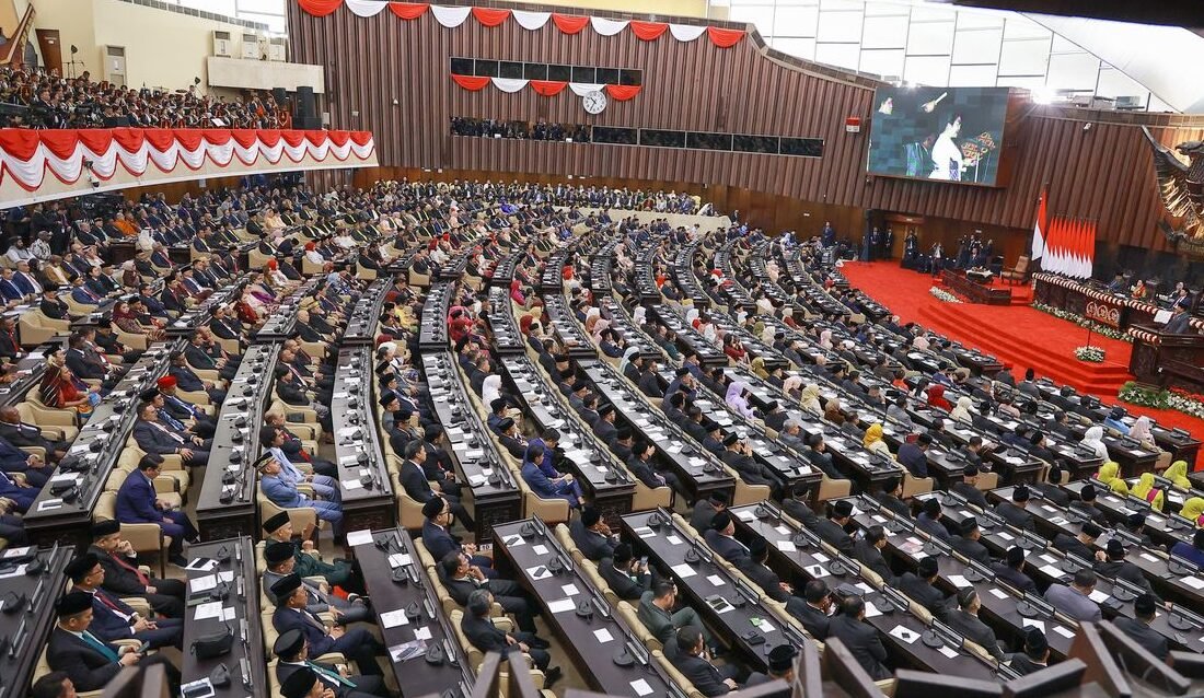 "MKD DPR RI resmi memotong jumlah titik reses anggota dewan menjadi 22 titik. Setjen DPR diperintahkan segera laksanakan putusan final ini."